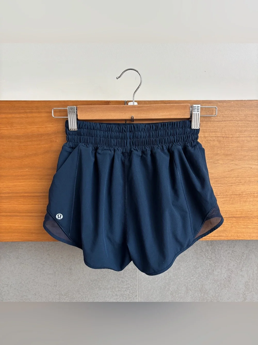 lululemon athletica size color